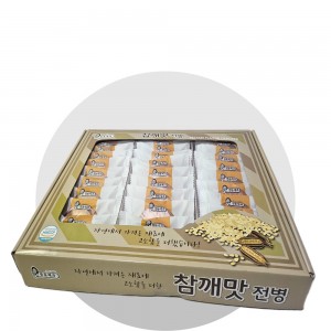 
영양성분
총 내용량 480g / 1봉당 16g(16g 당)
(%)는 1일 영양소 기준치에 대한 비율임



  
    열량
    나트륨
    탄수화물
    당류
    지방
    트랜스지방
    포화지방
    콜레스테롤
    단백질
  
  
    16g66kcal
    5mg1%
    13g4%
    5g5%
    1g2%
    0g 
    0.2g1%
    2mg1%
    2g3%
  





※1일 영양성분 기준치에 대한 비율(%)은 2,000kcal 기준이므로 개인의 필요 열량에 따라 다를 수 있습니다.





원재료명 및 함량




  
    밀가루(박력/미국,호주산)55.3%, 백설탕, 참깨(중국산)3.75%, 계란(국내산)2.15%, 마가린(대두)0.92%, 포도당, 탄산수소암모늄(팽창제), 정제소금(국내산), 밀, 계란, 대두 함유
  






Box size






박스규격

365 × 285 × 50(mm)



카툰박스 (10박스입)

585 × 380 × 275(mm)


[이 게시물은 영동제과님에 의해 2025-10-15 11:25:23 제품안내에서 복사 됨]